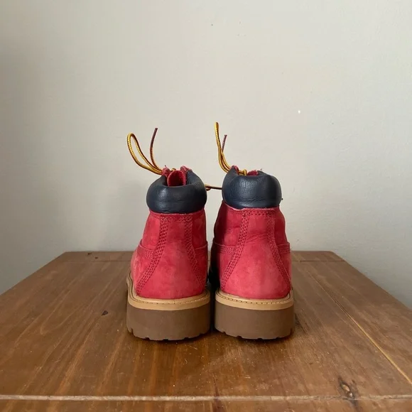 Timberland Youth Red Lace up Boots 2Y - Picture 3 of 5